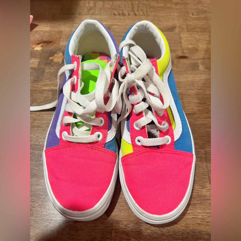 NEW Vans Old Skool Neon Colorblock Sneakers White Base Woman's Sz 5.5 Men 4